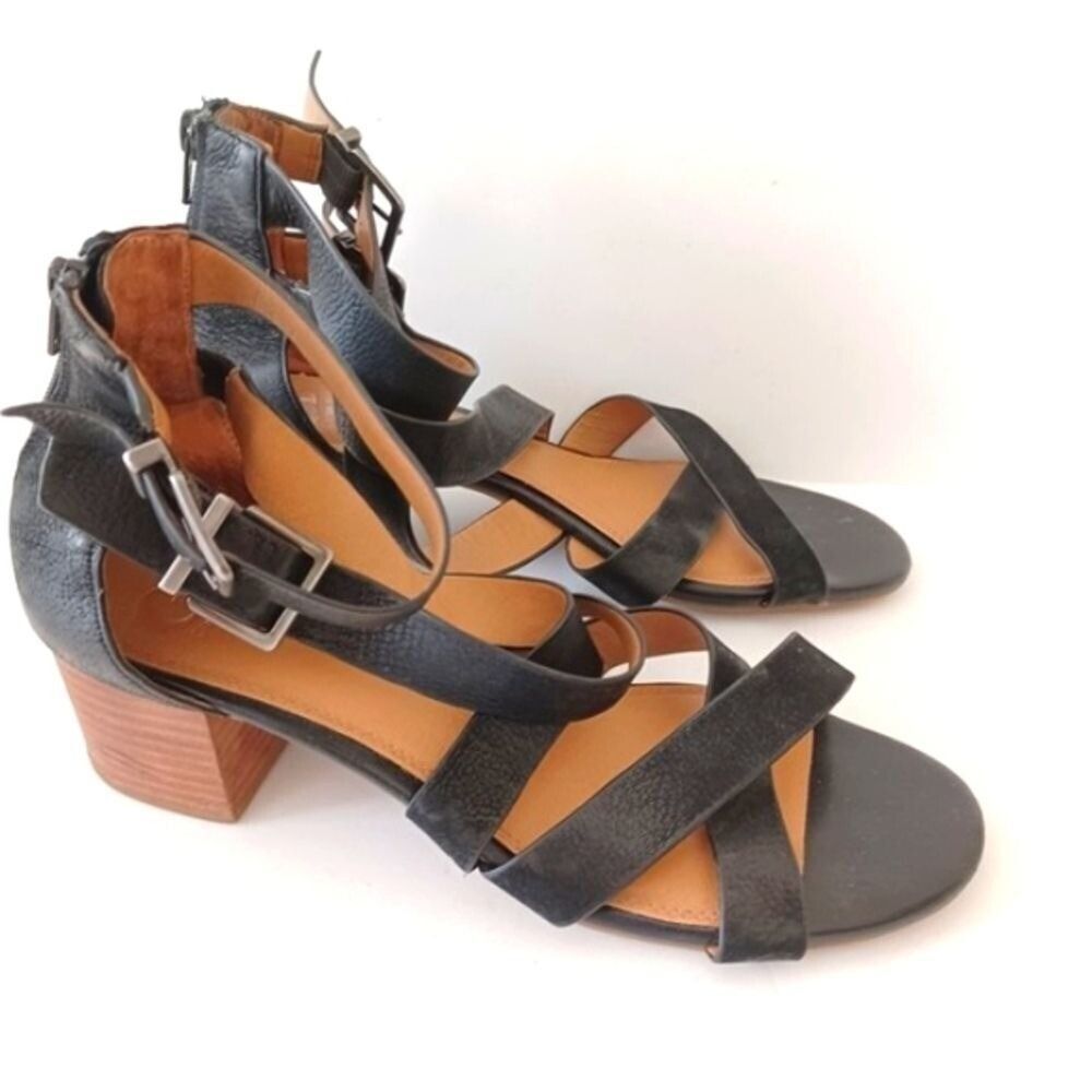 Gianni Bini‎ Sz 10 Leather Block Heel Sandals Open Toe Strappy Black Summer